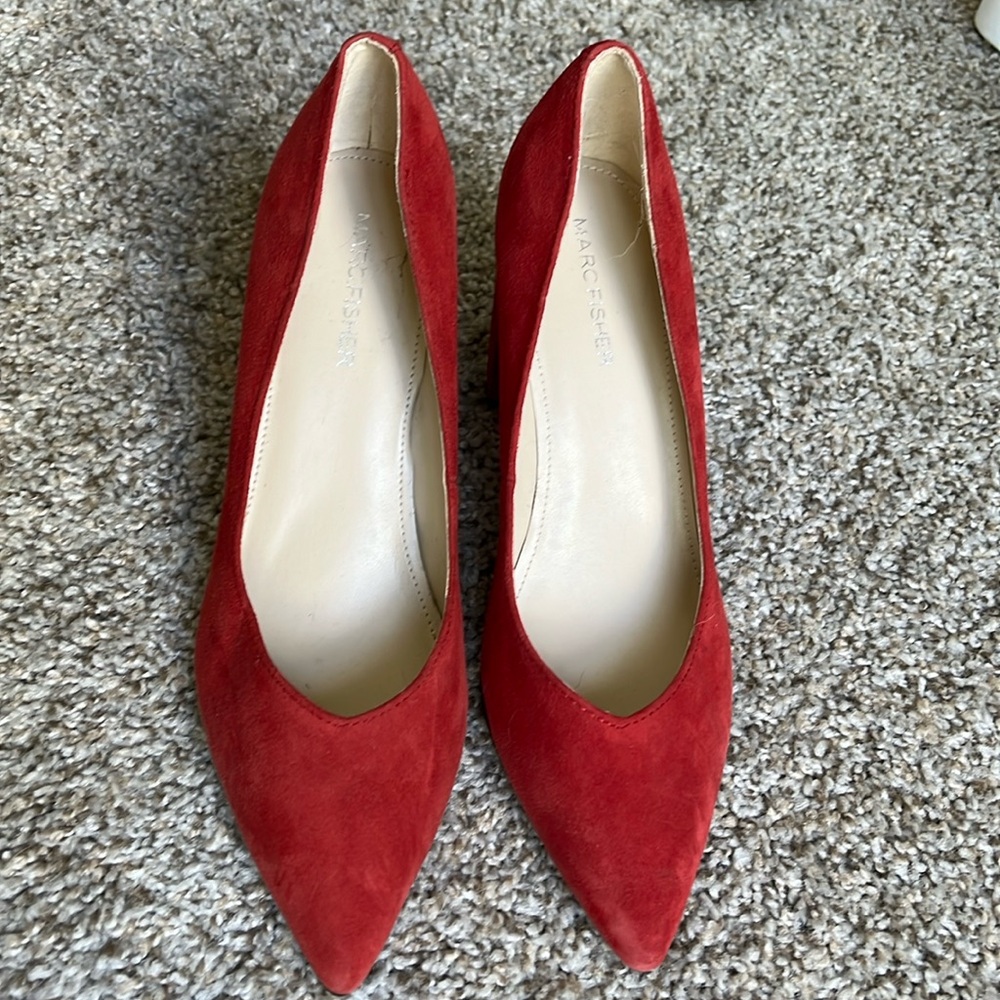 Marc Fisher Caitlin Pump Dark Red Suede